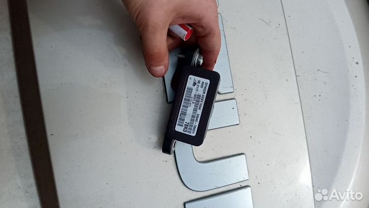 Датчик ускорения Suzuki Grand Vitara 2