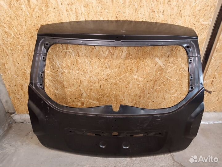 Дверь багажника рено дастер