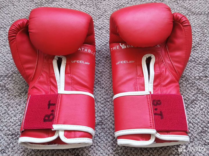 Боксерские перчатки 8 OZ