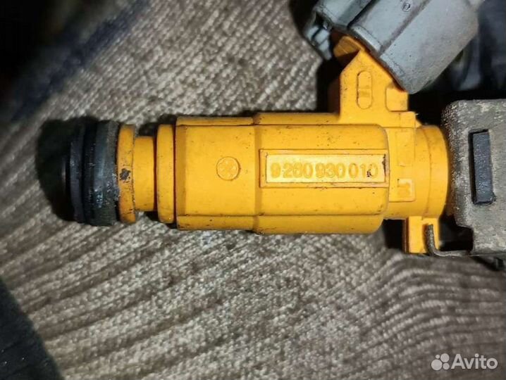 Форсунка 9260930010 Kia Carnival 1 2.5 Бензин