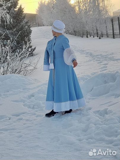 Костюмы Деда Мороза и Снегурочки