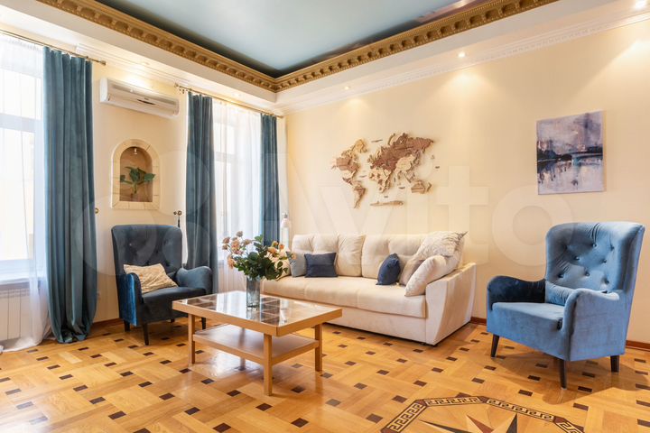 5-к. квартира, 140 м², 4/6 эт.