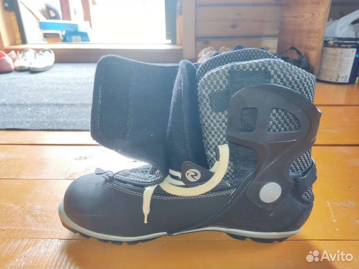 Лыжные ботинки rossignol