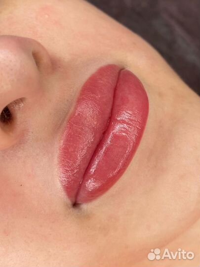Перманентный макияж губ, бровей