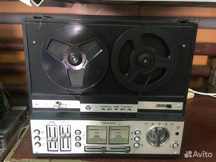Катушечный магнитофон «Астра 209 стерео»