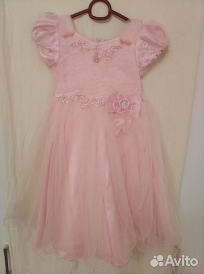 Платье на девочку