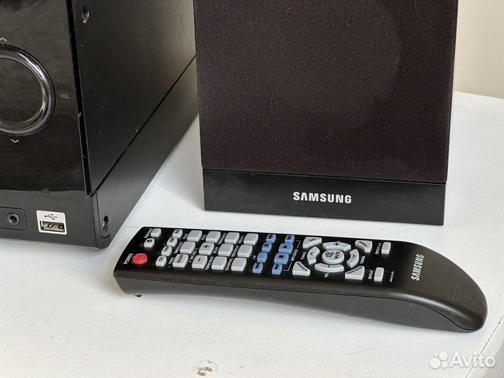 Музыкальный центр samsung