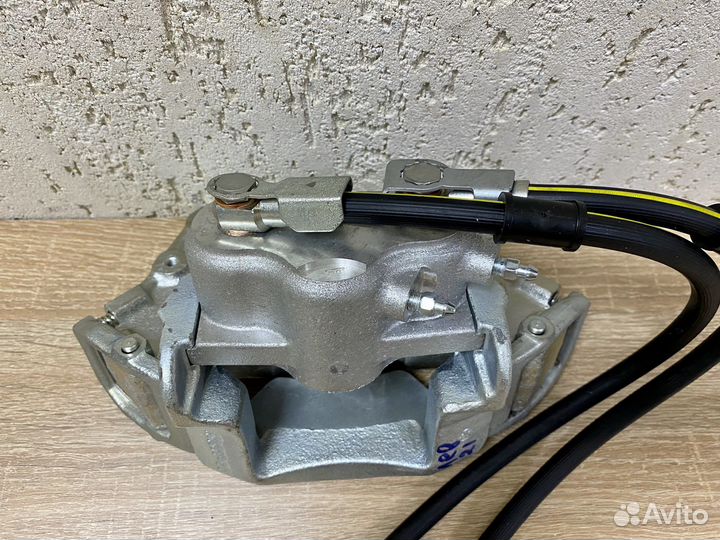 Суппорт Левый на ваз 2121 Нива