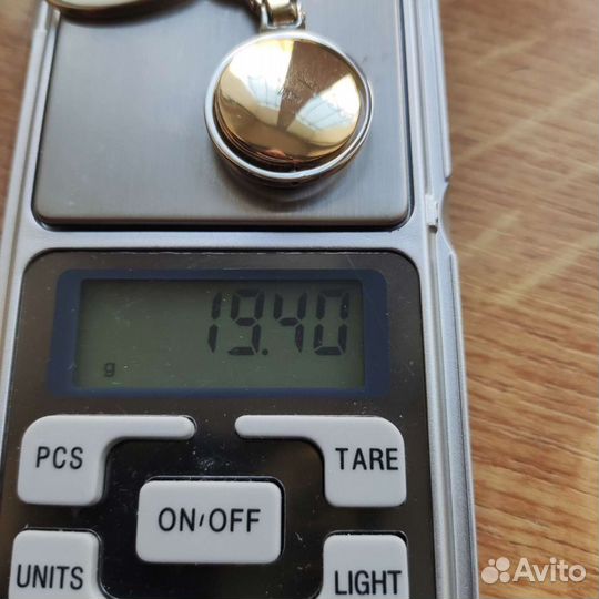 Брелок на ключи mercedes