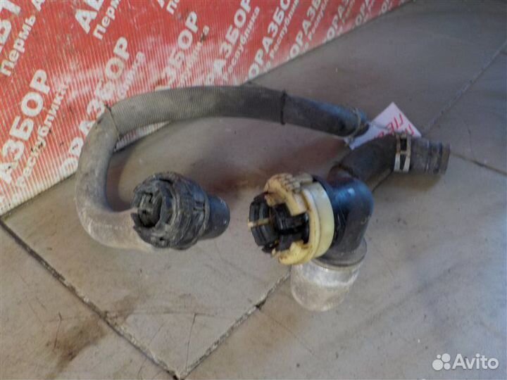 Патрубок отопителя салона Opel Astra-H хэтчбек