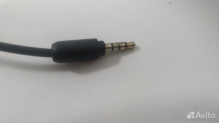 Гарнитура проводная для сотового телефона 