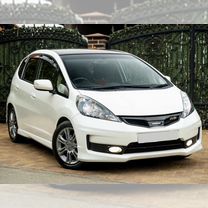 Honda Fit 1.5 CVT, 2011, 180 000 км, с пробегом, цена 1 125 000 руб.