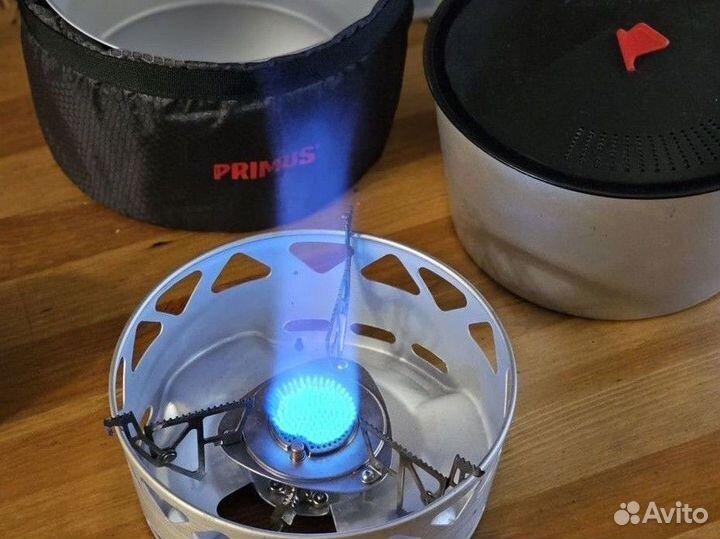 Горелка и кастрюли примус primus 2,2 л