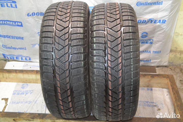 Pirelli Winter Sottozero 3 215/55 R17 98V
