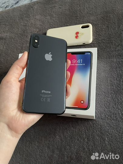 iPhone X, 64 ГБ
