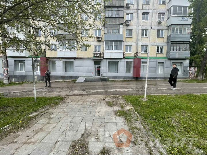 Торговое помещение на первой линии ул. Гагарина