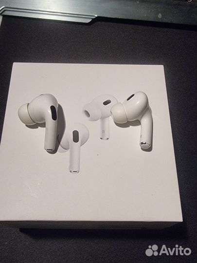 Apple airpods pro 2nd generation (Lightning)