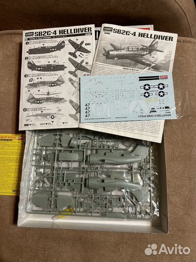 Сборная модель самолета 1/72 Helldiver