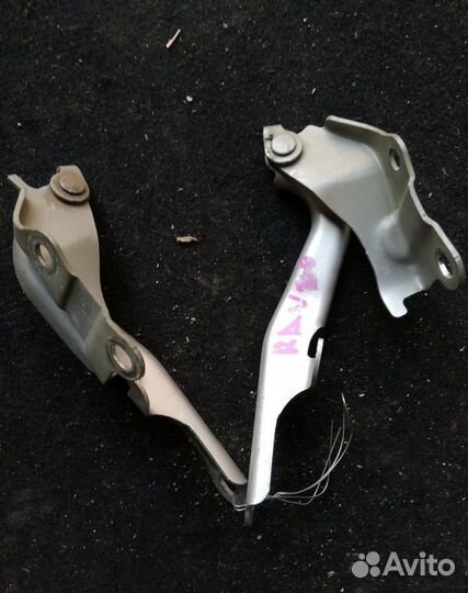 Петли капота Toyota Rav4 aca21