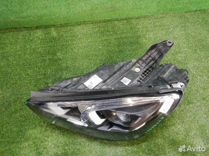 Фара левая Mercedes-Benz GLE