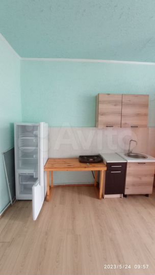 Комната 30 м² в 5-к., 2/2 эт.