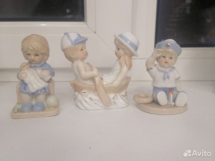 Фарфоровые статуэтки дети