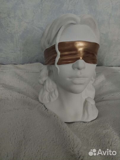 Кашпо / статуэтка / подставка / горшок гипс Фемида