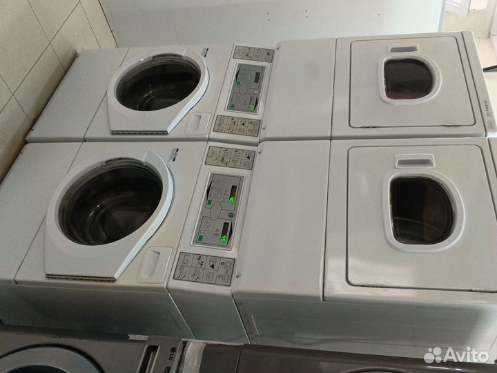 Стиральная машина с сушкой новая