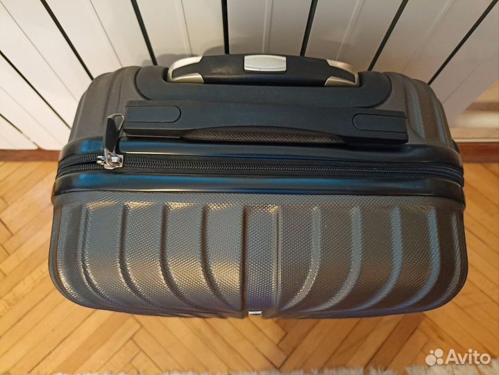 Чемодан на колесах бу маленький