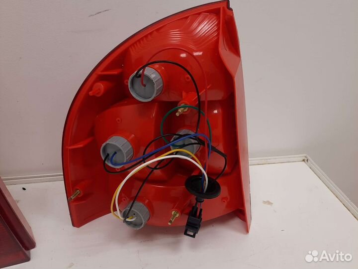 Фонарь задний правый лада калина седан