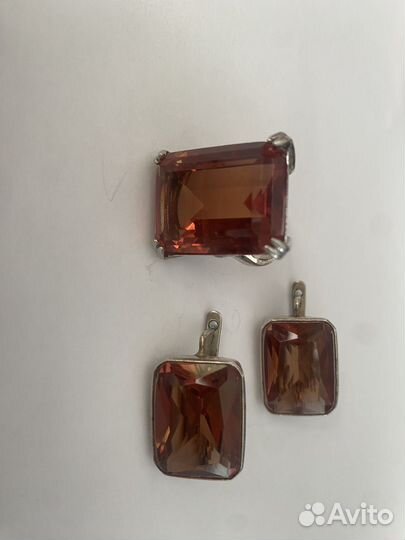 Серебрянный комплект с султанитом