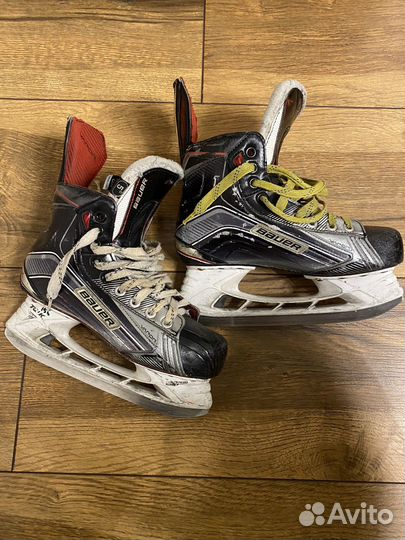 Коньки хоккейные