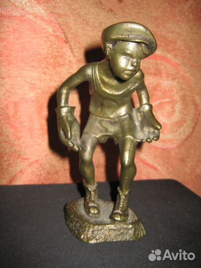 Статуэтка Юный вратарь СССР