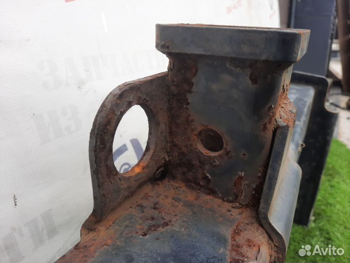 Фаркоп Chevrolet Suburban GMT400