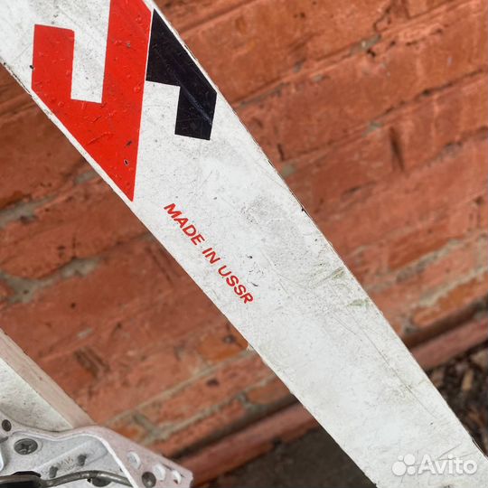 Классические лыжи Tica Fischer с палками