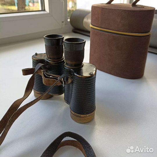 Бинокль военно - полевой