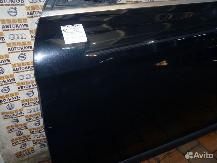 Дверь передняя левая Вольво XC60 Черная