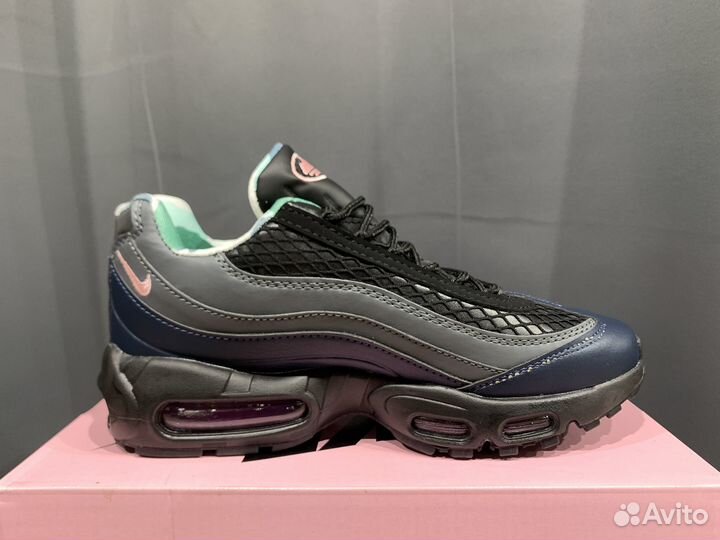 Nike Corteiz X Air Max 95 Sp Rules The World Pink