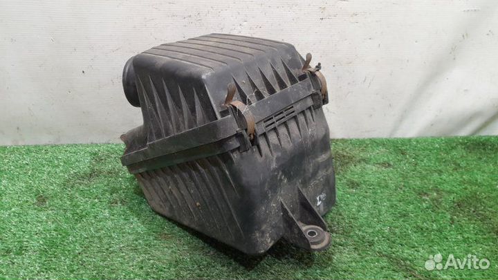 Корпус воздушного фильтра Hyundai Sonata 4 EF 2.0