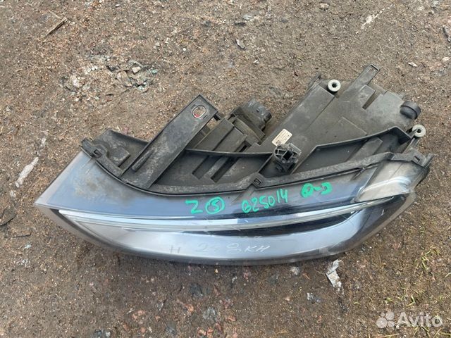 Фара левая Audi Q3 2012 Ауди Ку 3
