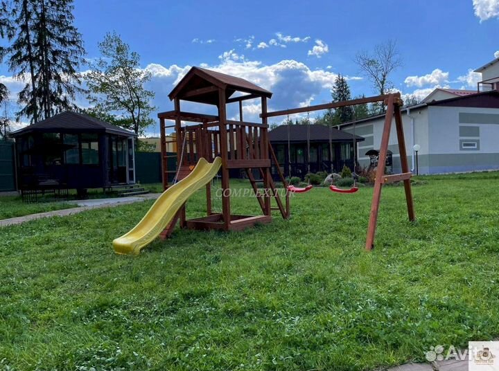 Детская площадка в наличии