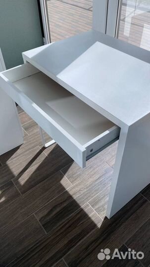 Письменный стол IKEA mikke микке