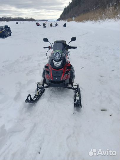 Продам снегоход