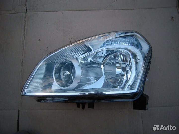 Фара левая галоген передняя левая Nissan Qashqai