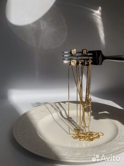 Цепочка с шармом