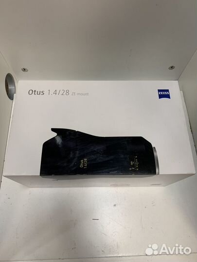 Объектив Carl Zeiss Otus Distagon T 1.4/28 ZE+