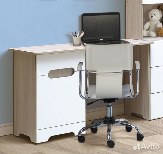 Стол письменный Некст