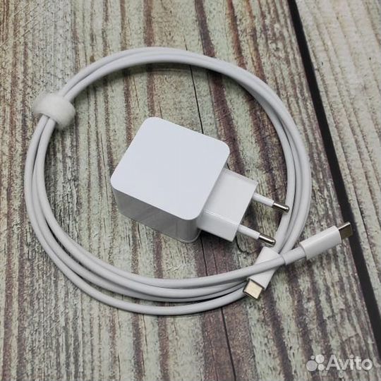 Зарядное устройство Type-С и USB 30W 5-20V