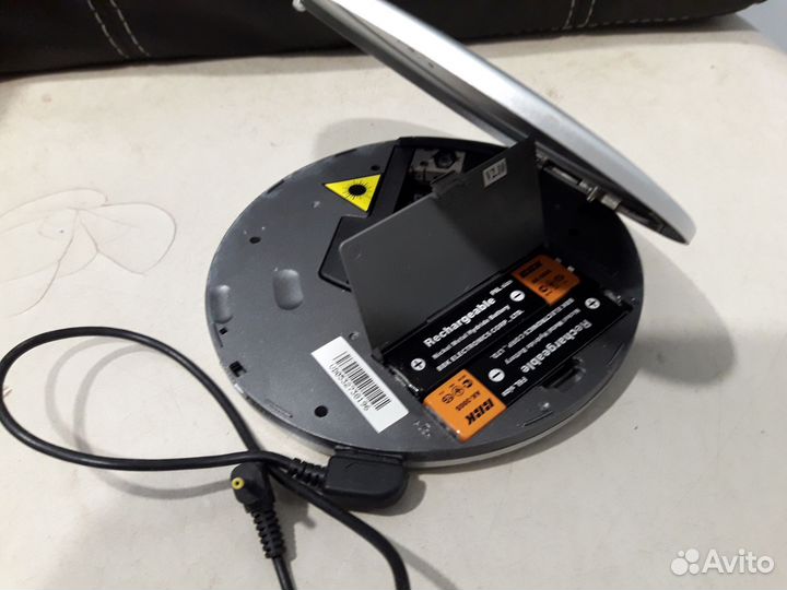 Карманный плеер PV300S