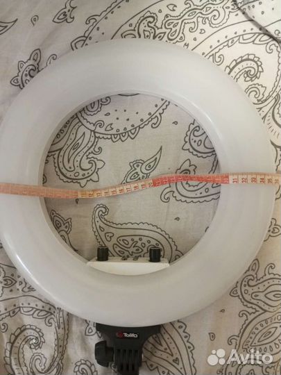 Кольцевая лампа со штативом